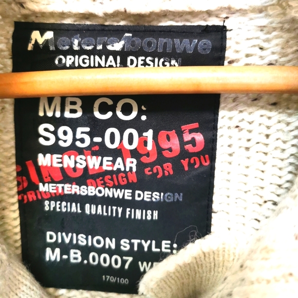 Metersbonwe zipper sweater - Picture 5 of 5